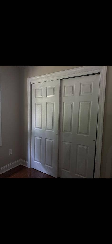 Large room in freehold township