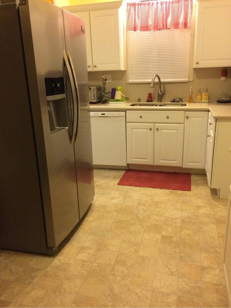 Spare room available in Madera.