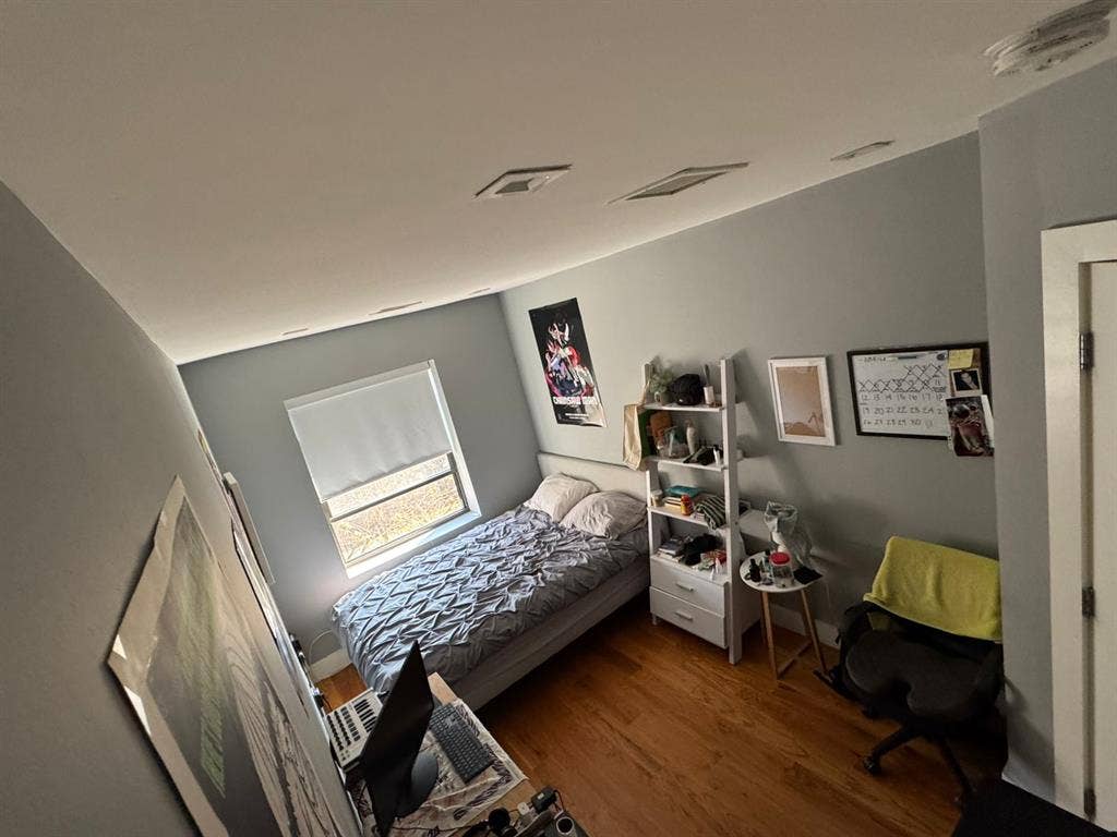 Furnished room in CrownHeights 1300