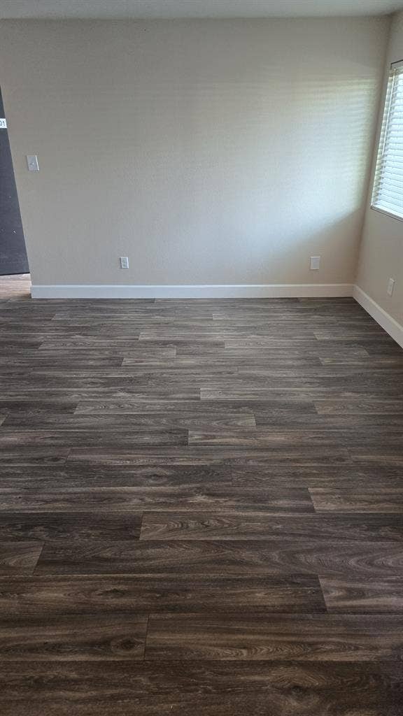 Looking for roommate
