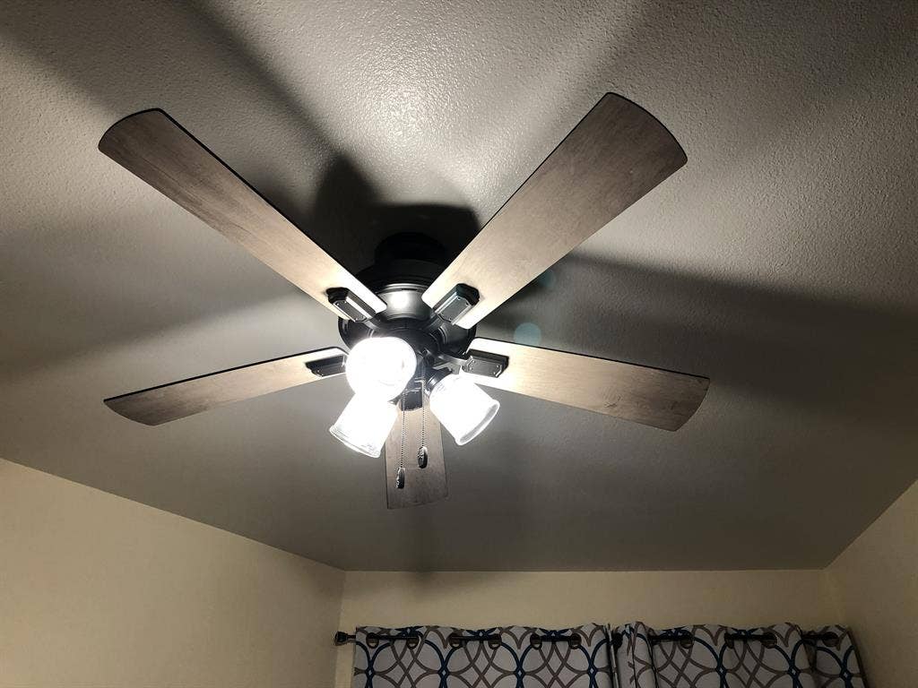 Private Bdrm/Bathrm Quiet Townhouse