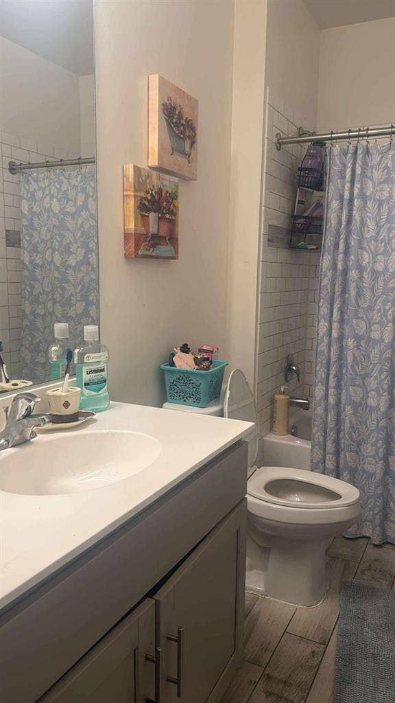 Bedroom with a private bathroom