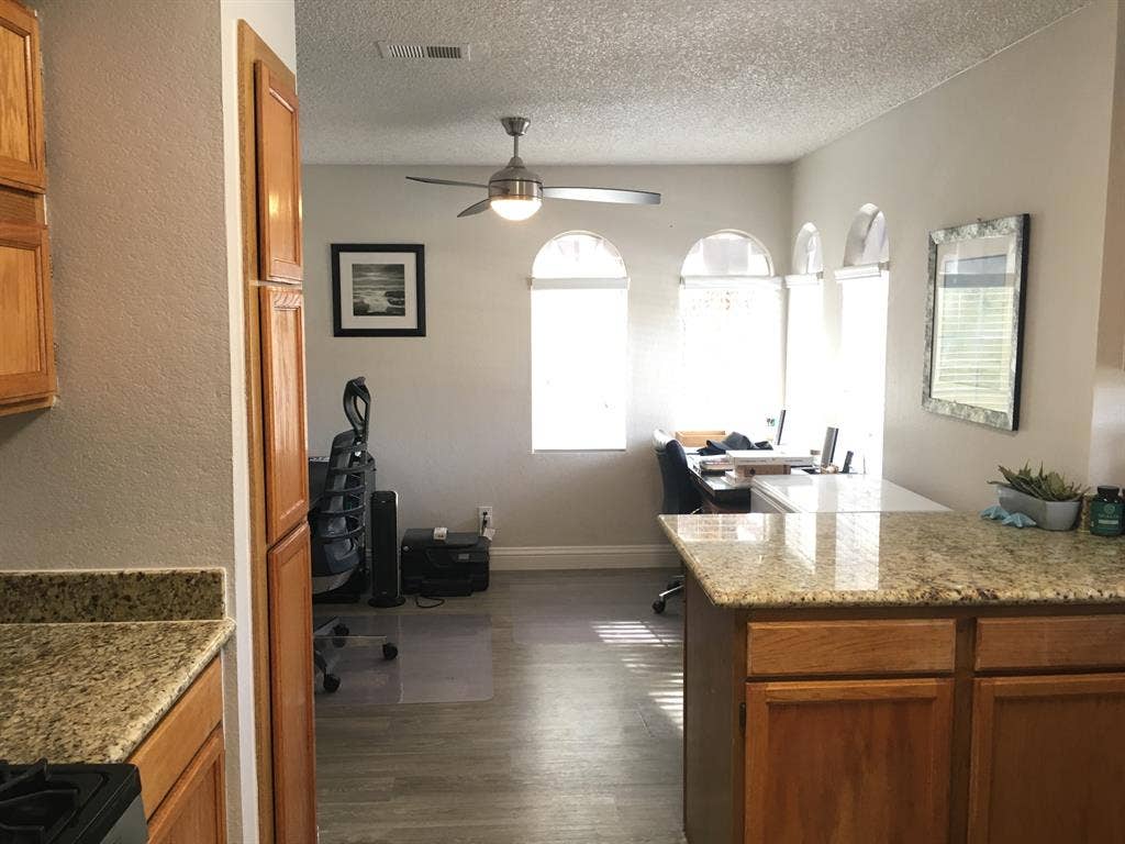 Seeking Roommate | Move in: June 1