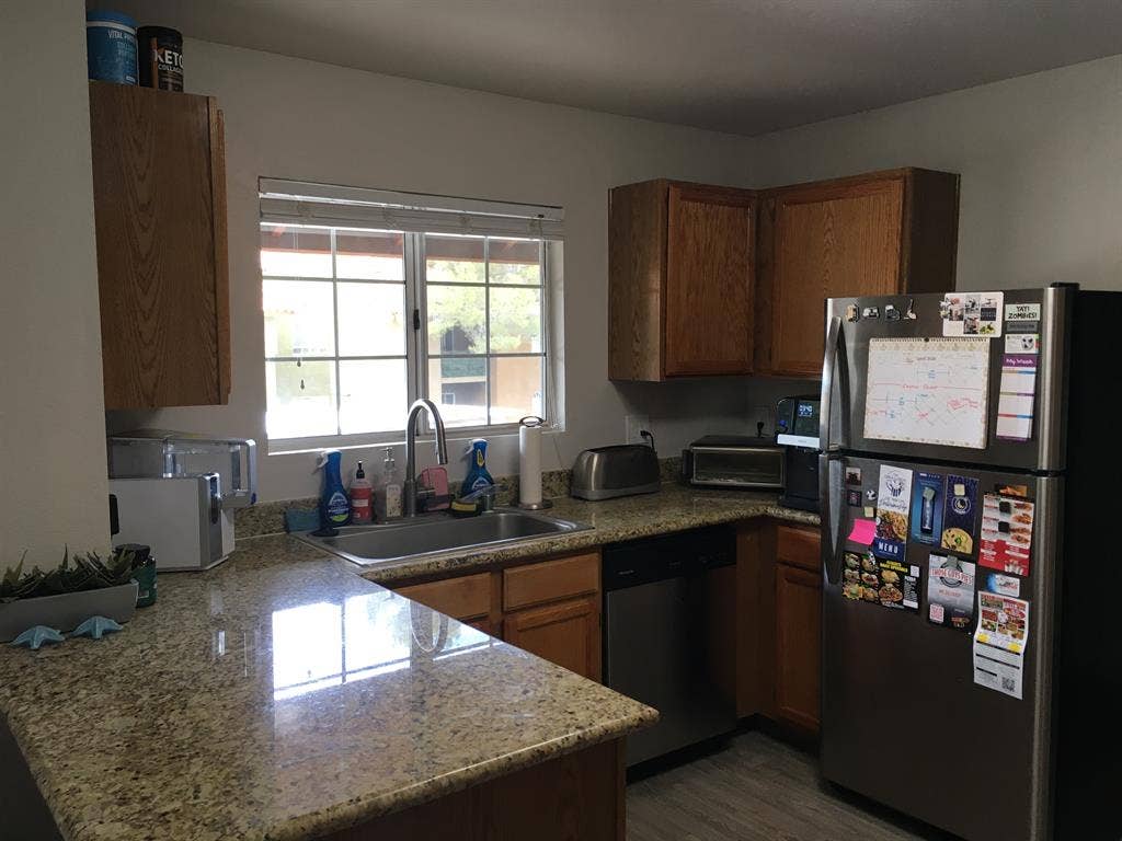 Seeking Roommate | Move in: June 1