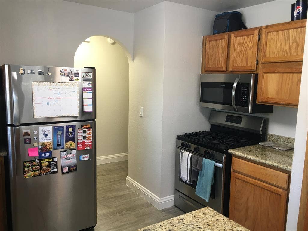 Seeking Roommate | Move in: June 1