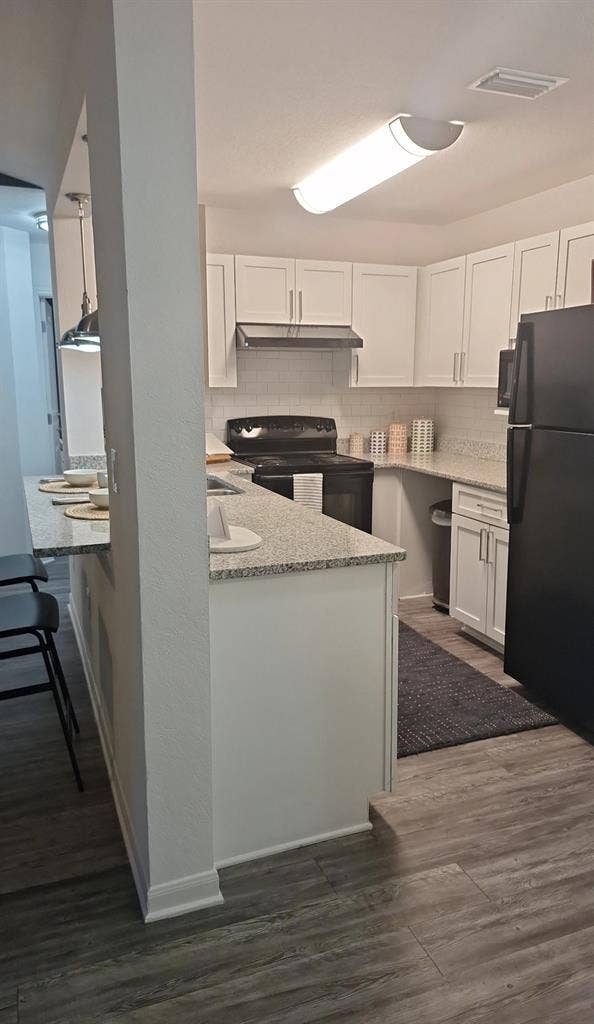 Room at a 2x2 in cabana beach
