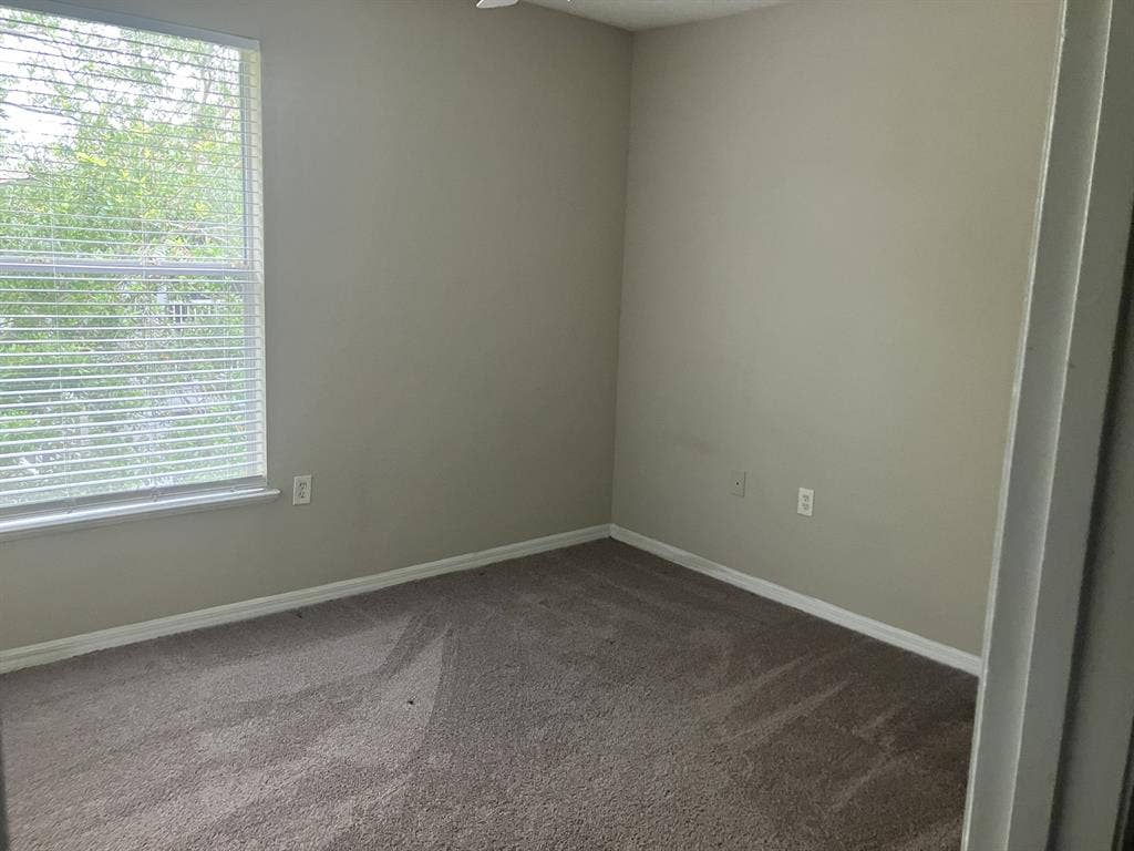 Private Room, Shared Bathroom