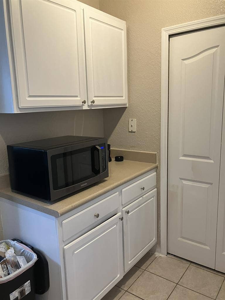 Private Room, Shared Bathroom