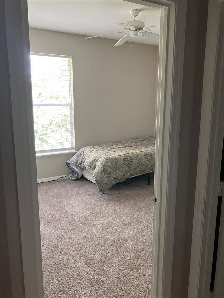 Private Room, Shared Bathroom