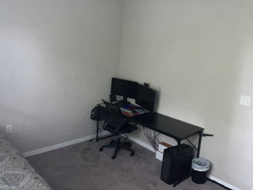 Private Room, Shared Bathroom