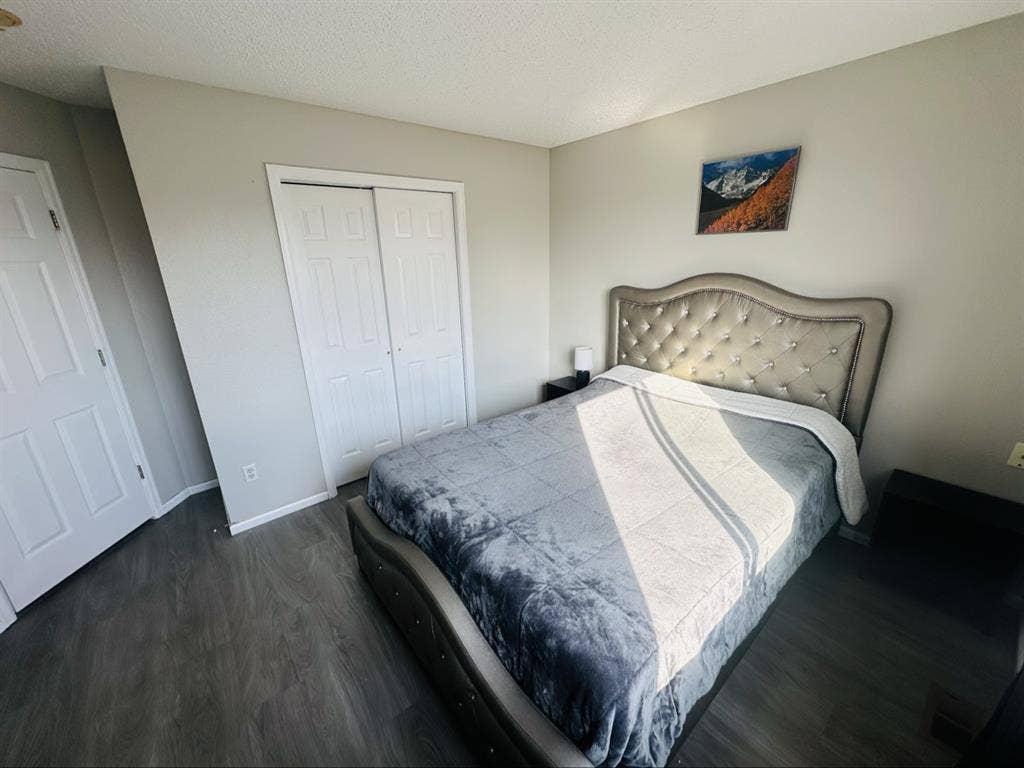 Furnished Room–$900 month to month