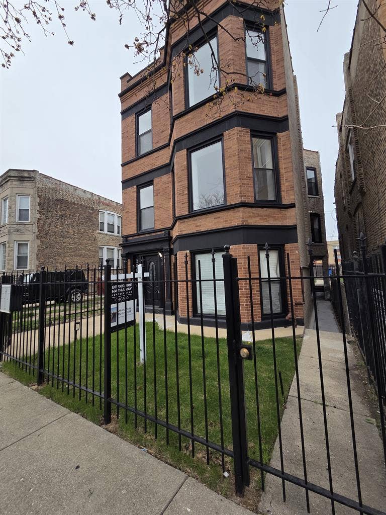 Move in ready 3 bed 1 bath