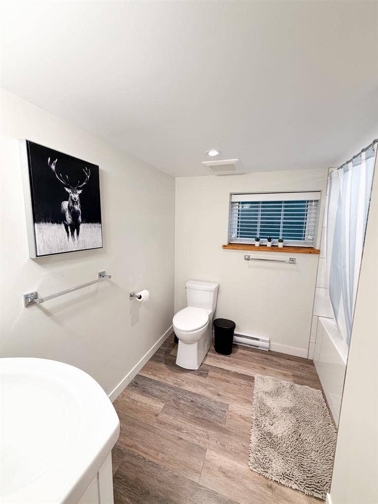 Furnished Lower Lonsdale Suite