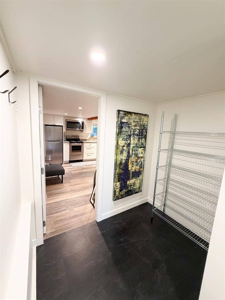 Furnished Lower Lonsdale Suite