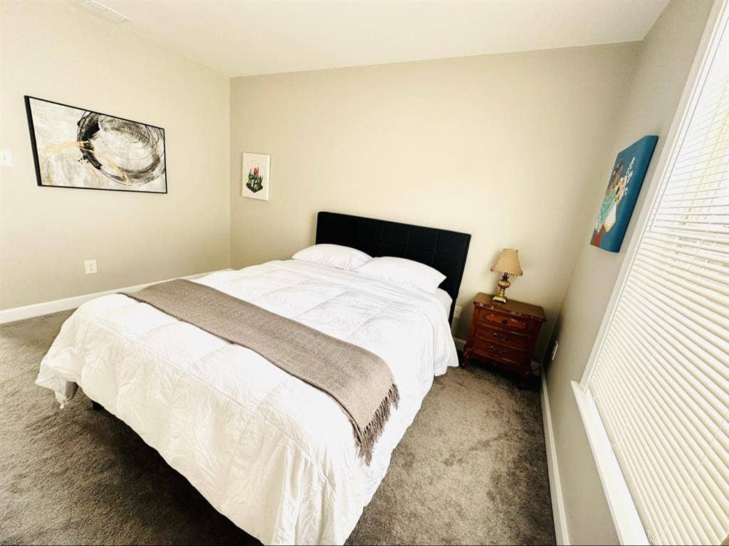 One Bedroom + Utilities + WiFi