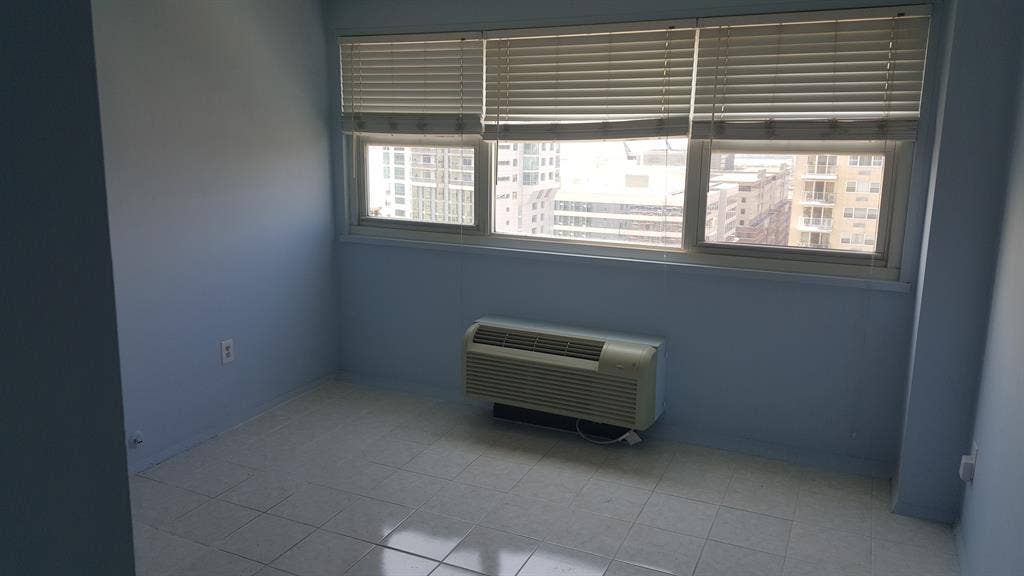 Roommate wanted in Hoboken NJ