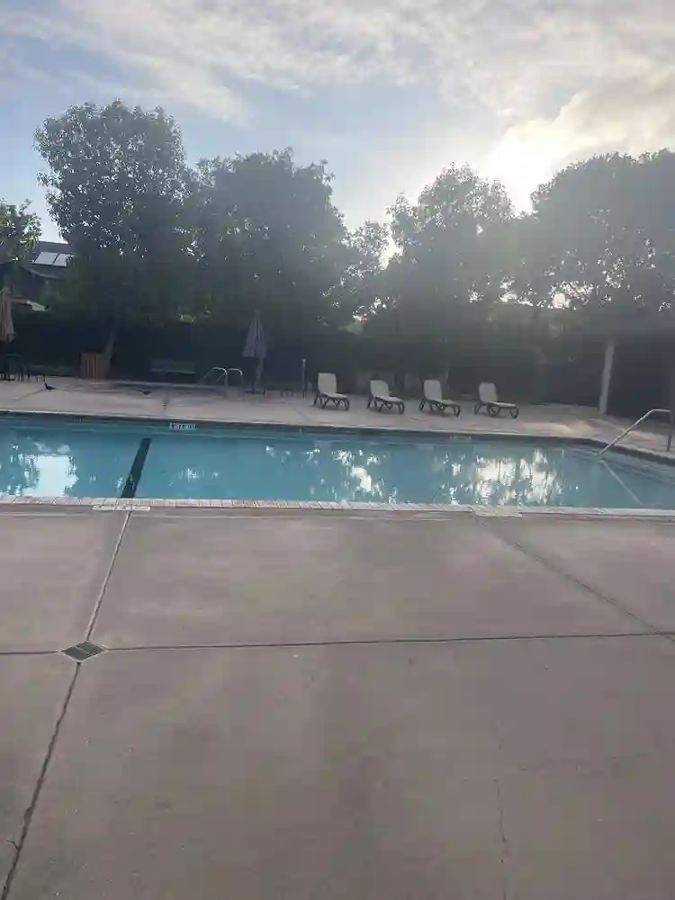 1 bedroom. Private bath wifi