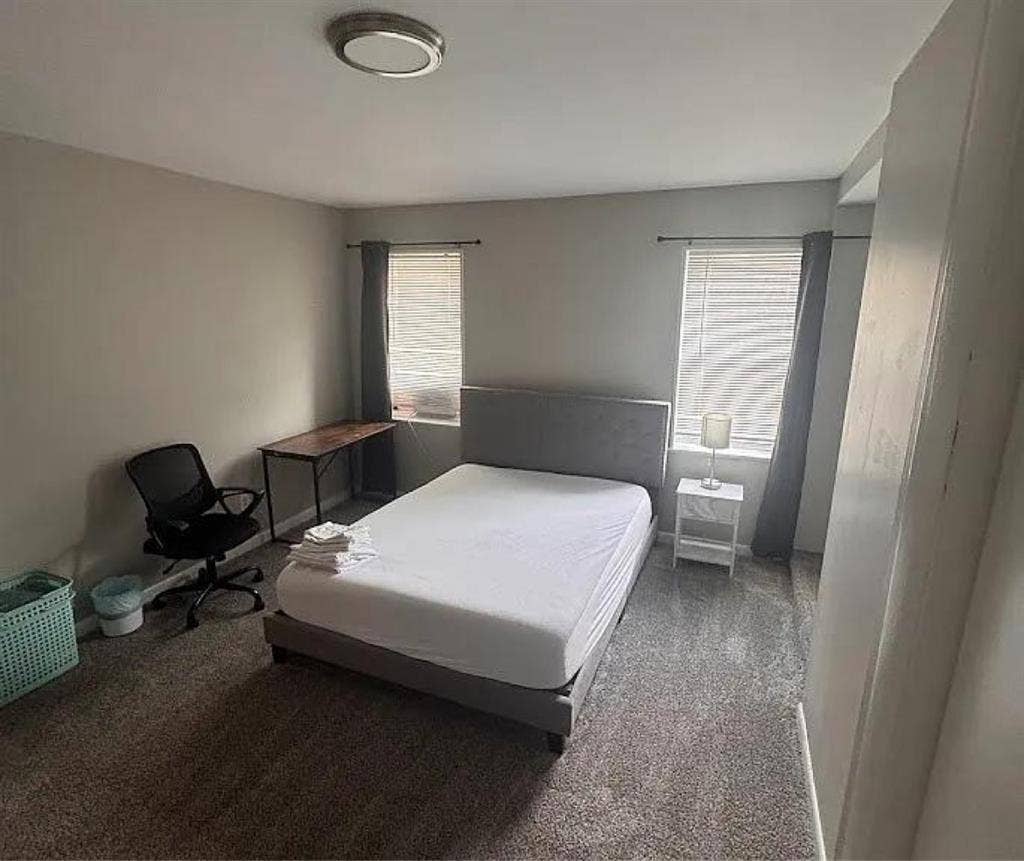 Fully Furnished Room in a 2BR Apt