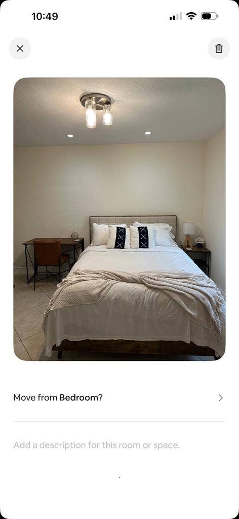 Spacious En Suite Bedroom