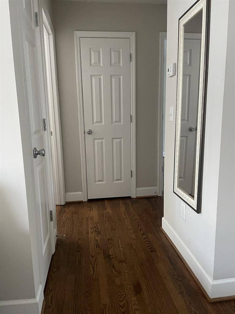 Looking for quiet roommate near BNA