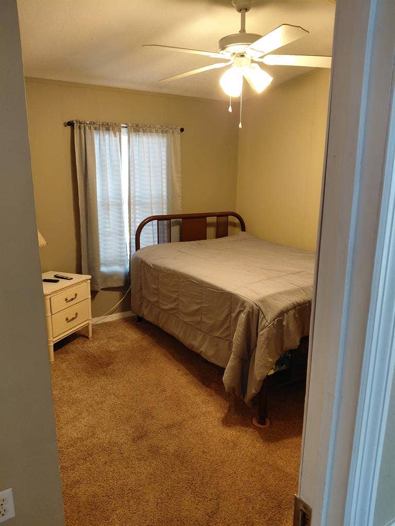 In search of female roommate