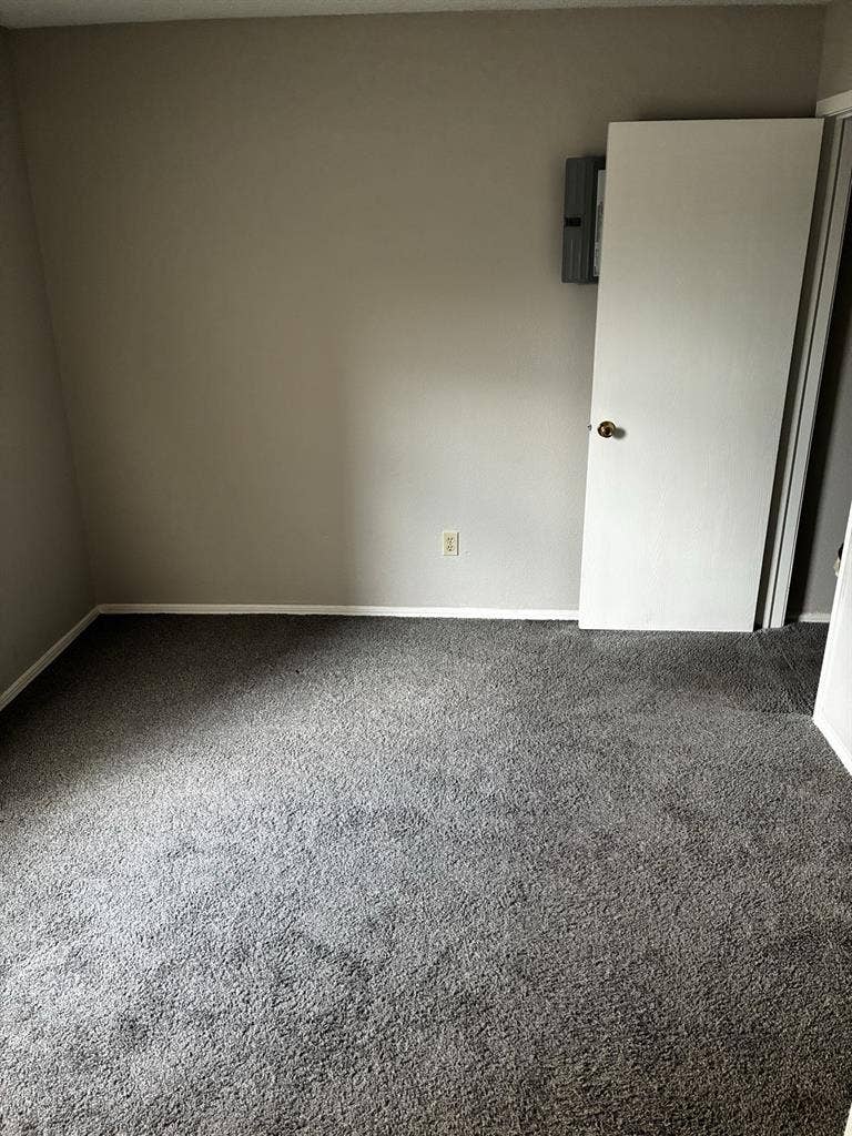 Apartment room for rent!