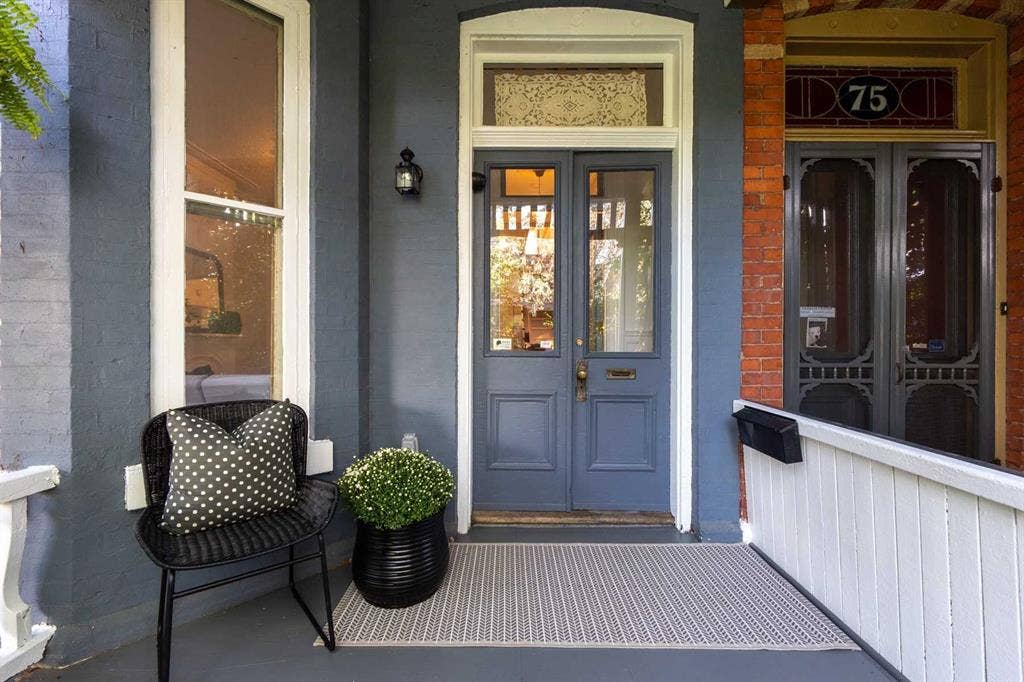 Furnished Sublet in Harbord Village