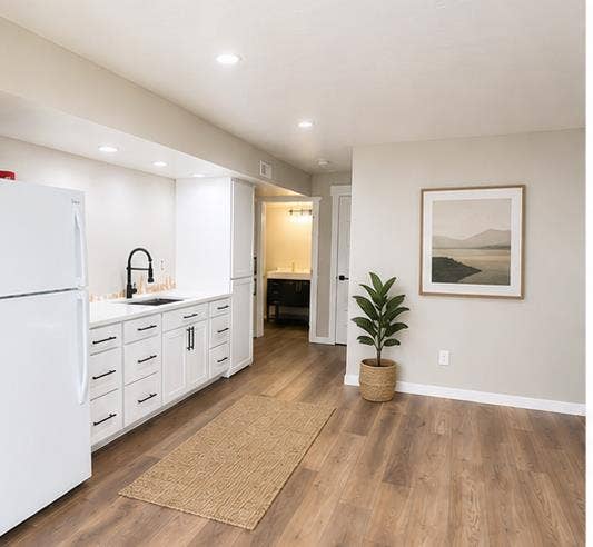 Home in Exchange for Housekeeping!