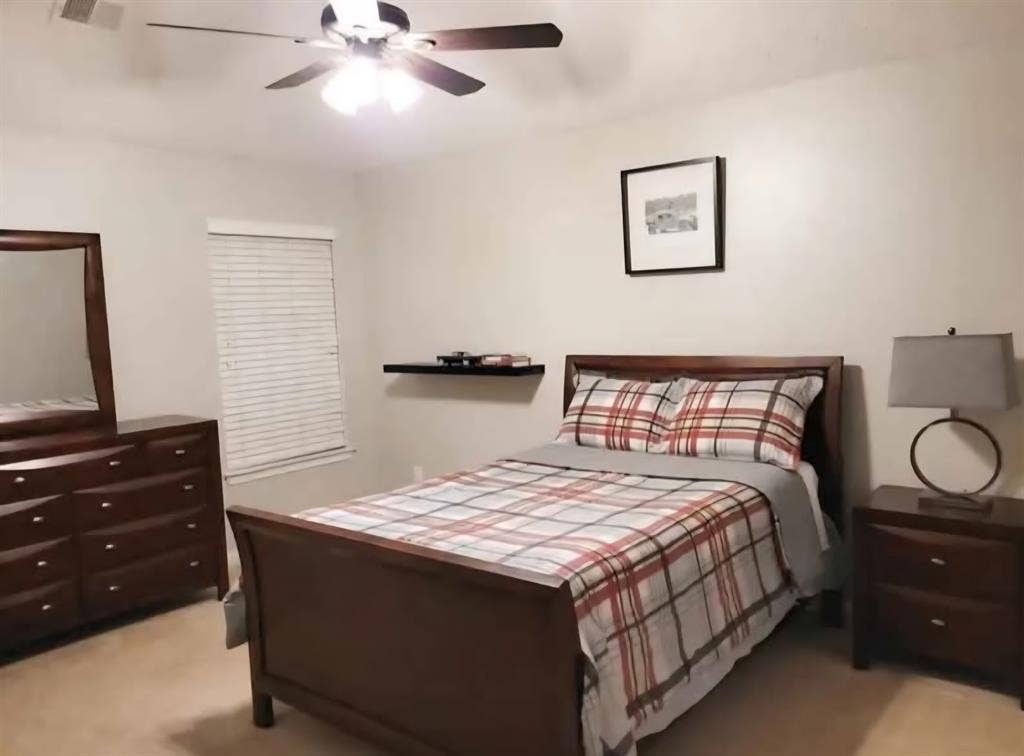 Private Room for Prof Female