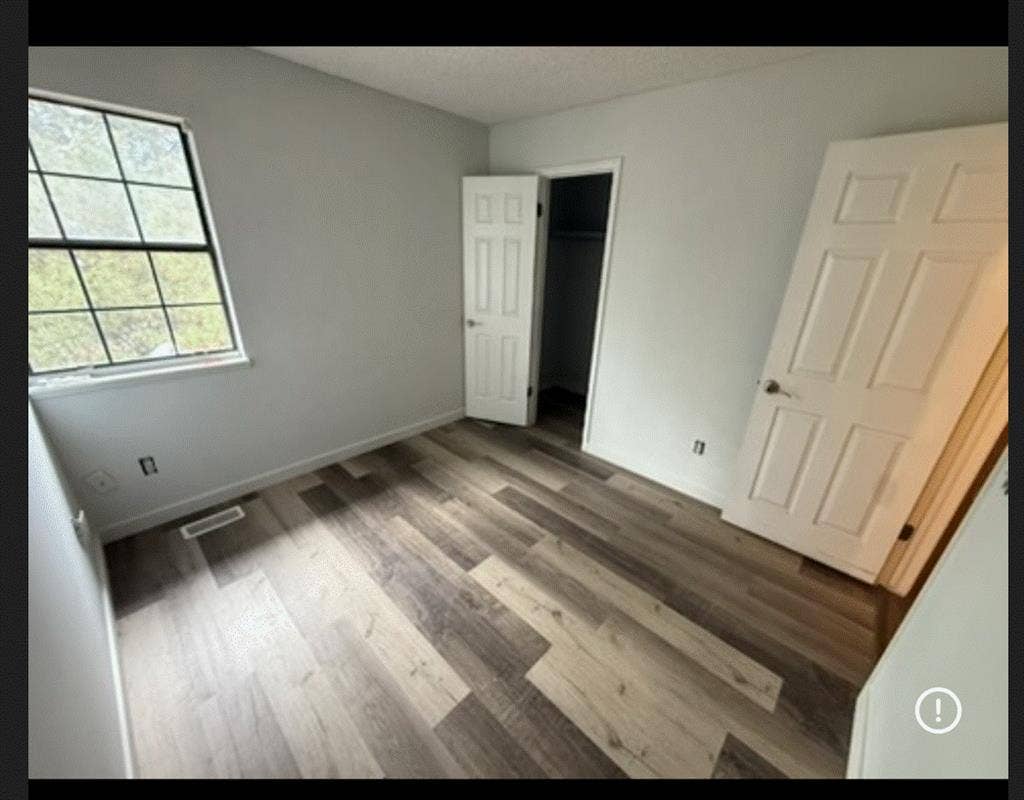 Newly remodeled bedroom-Aurora,CO.