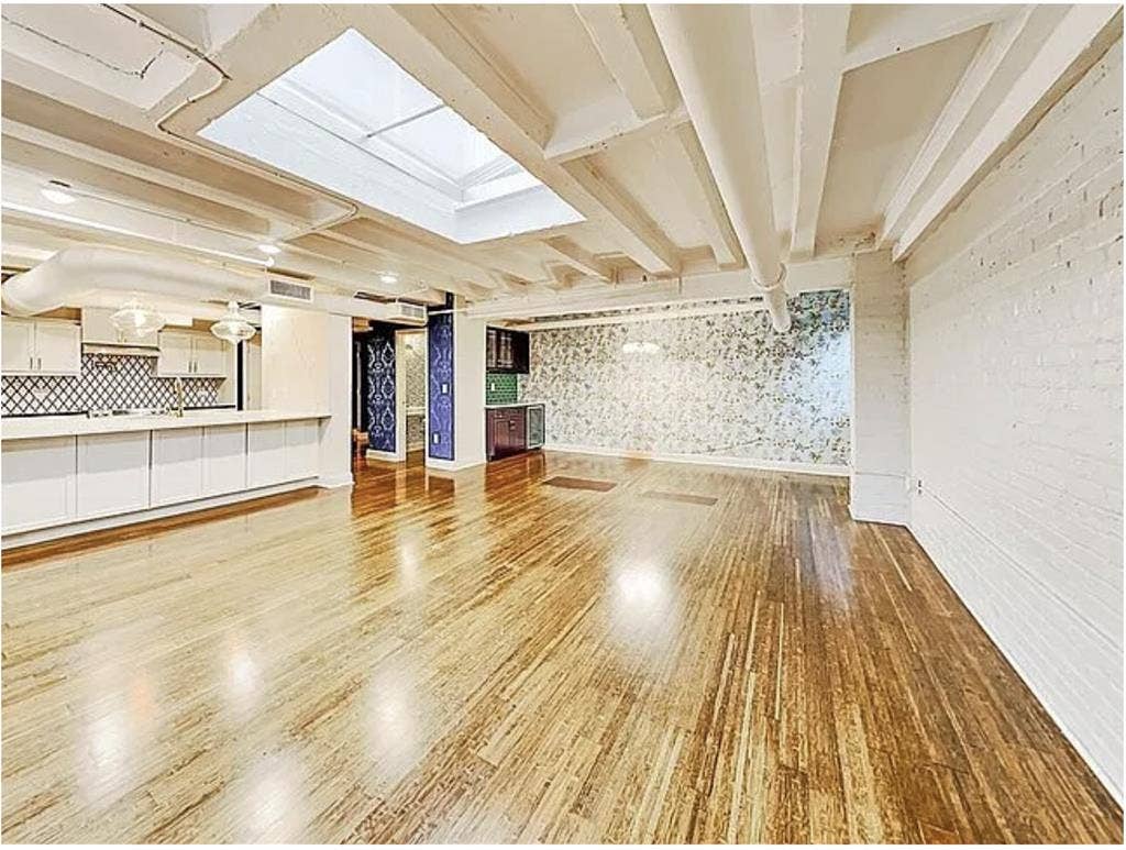1 bed 1.5 bath PENTHOUSE - Downtown