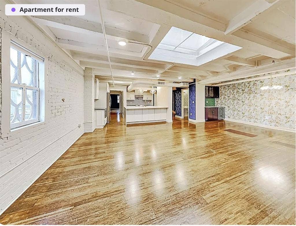 1 bed 1.5 bath PENTHOUSE - Downtown