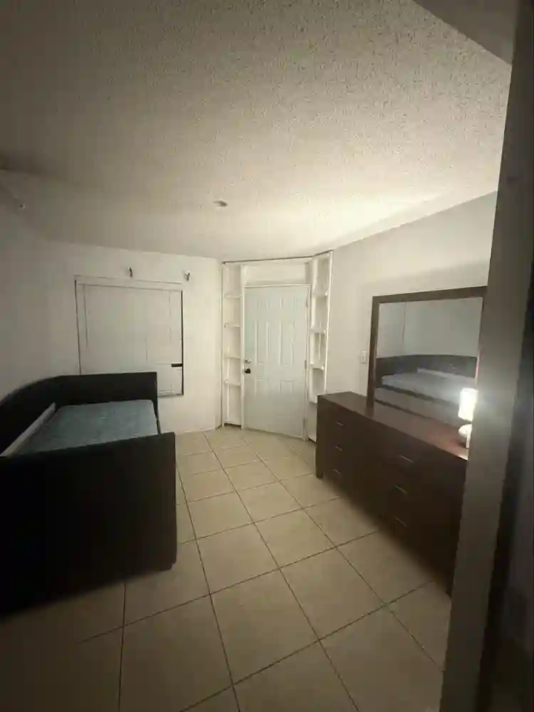 Room for rent!!