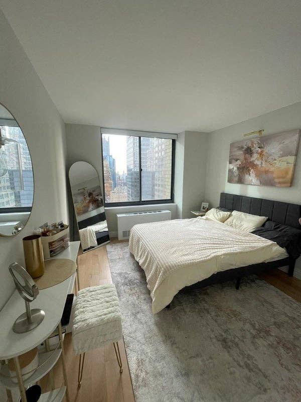 Luxury Living in Central Manhattan