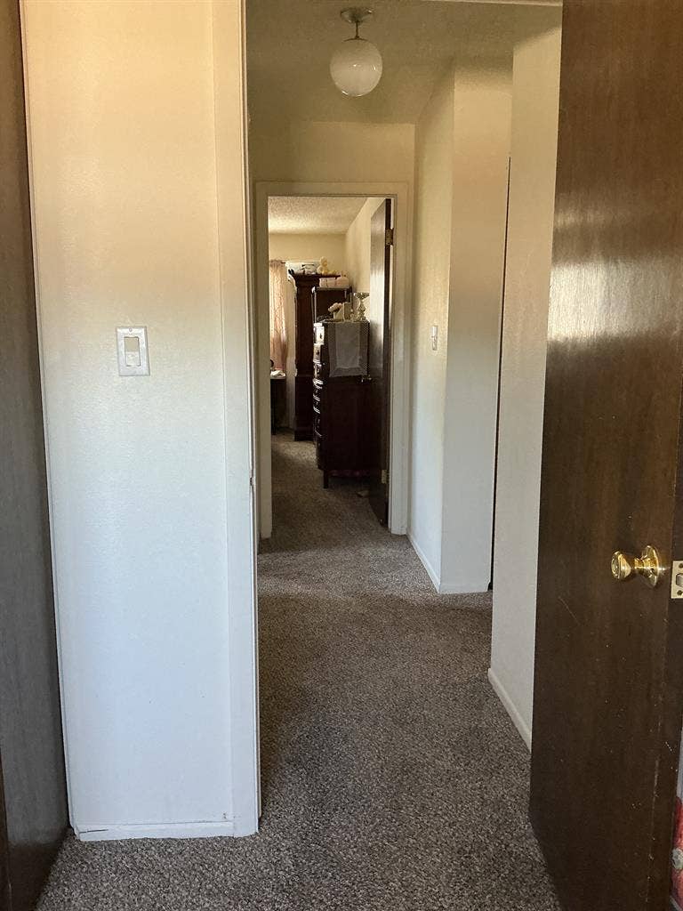 Senior offers a room
