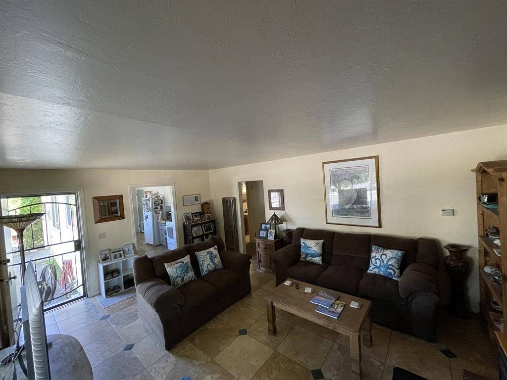 Sunny Room In House -- Pet Okay