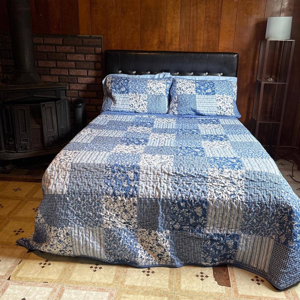 Nice clean room for rent