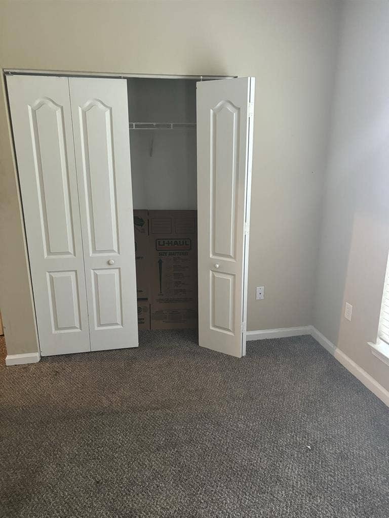 Nice, quiet, unfinished room