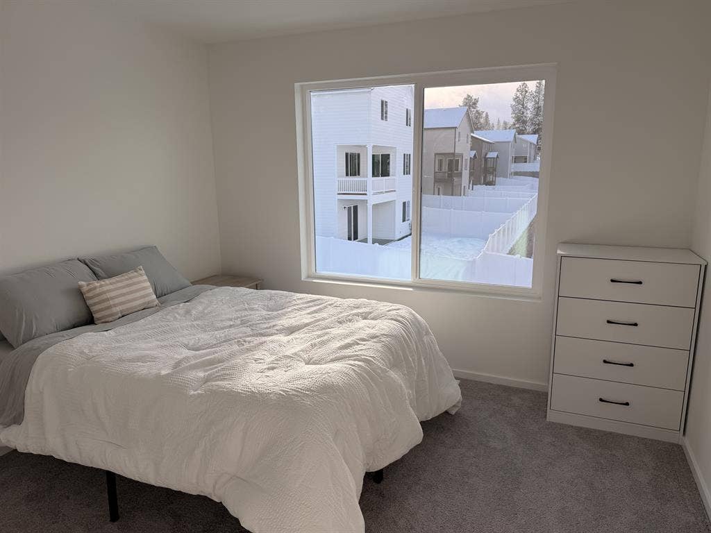 2 Rooms In Shared Home