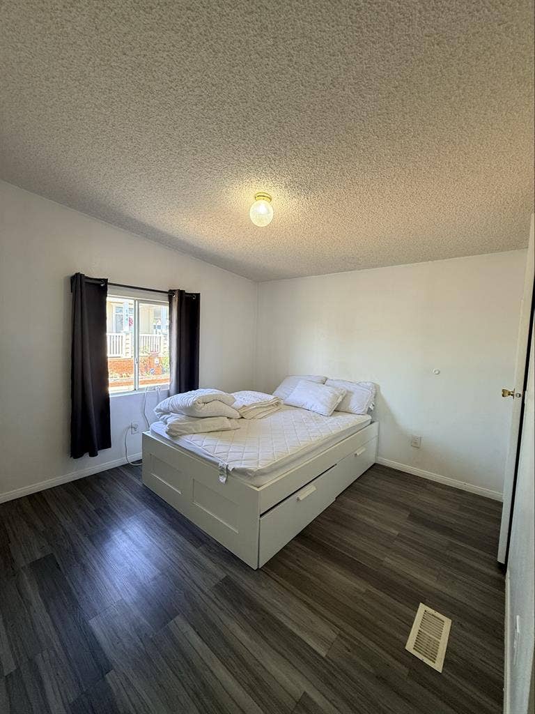 Room for Rent in Santa Ana