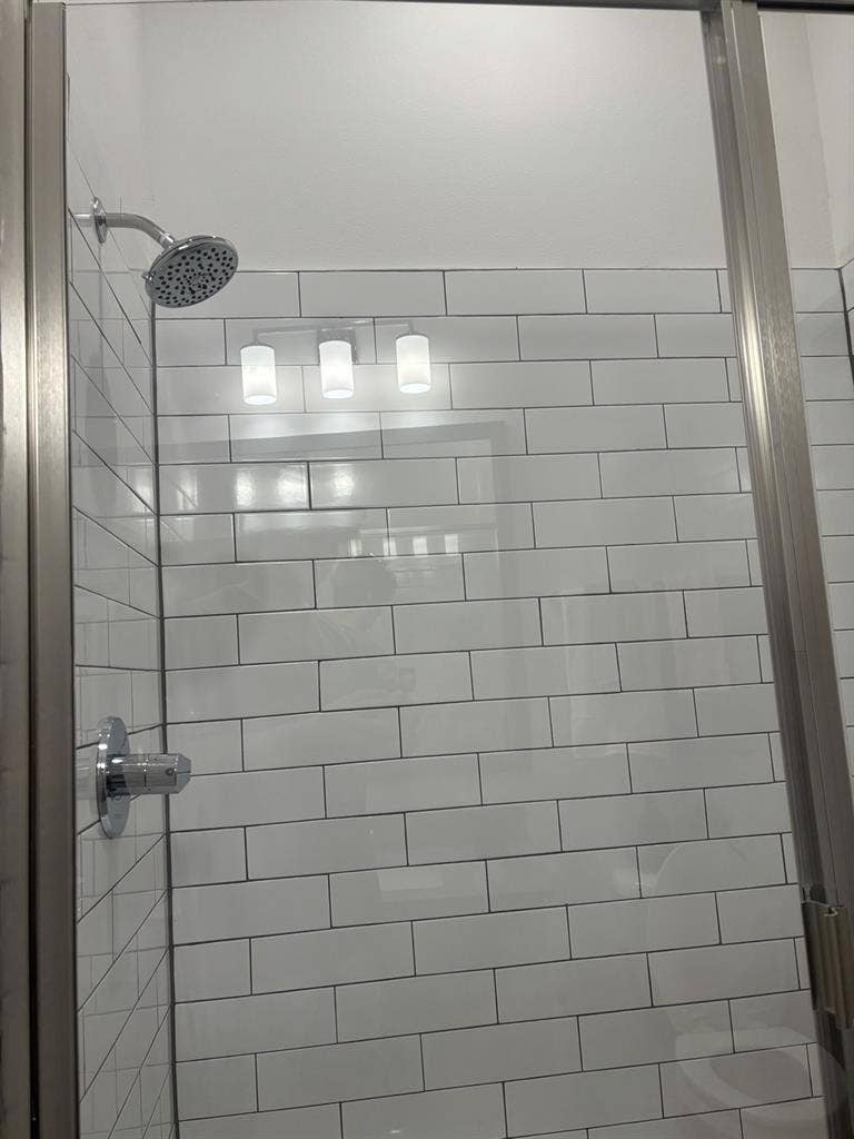 1 ROOMMATE NEEDED