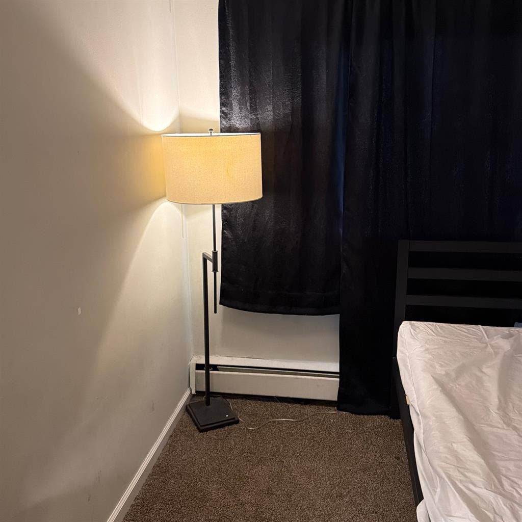 750$ Room for rent in Lakewood