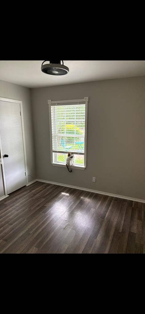 I have 2 rooms for rent