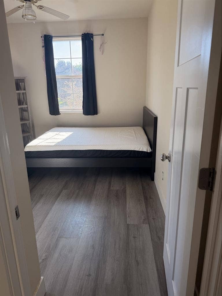 Private bathroom &bedroom for Rent