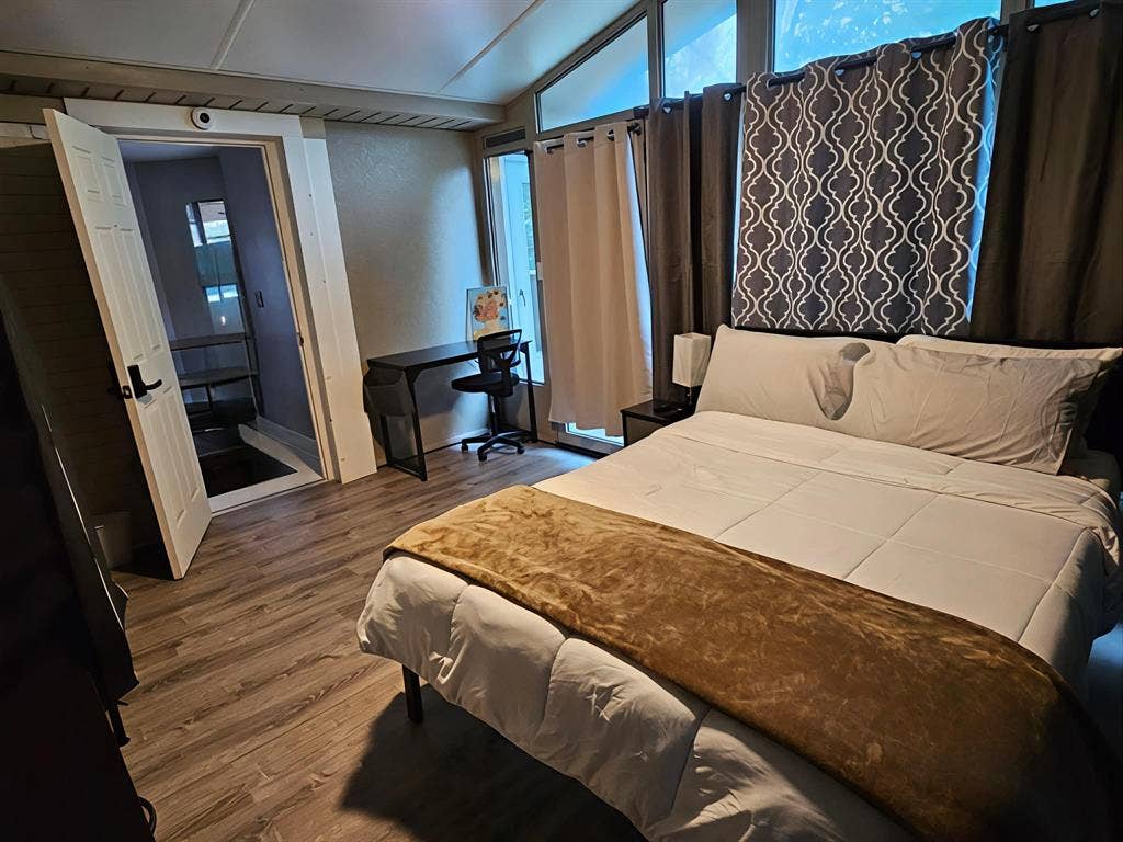 Fully Furnished Private Room