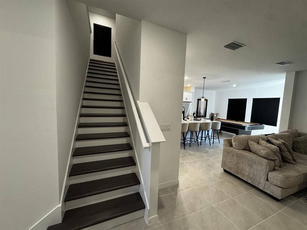 Unfurnished Rooms for Rent