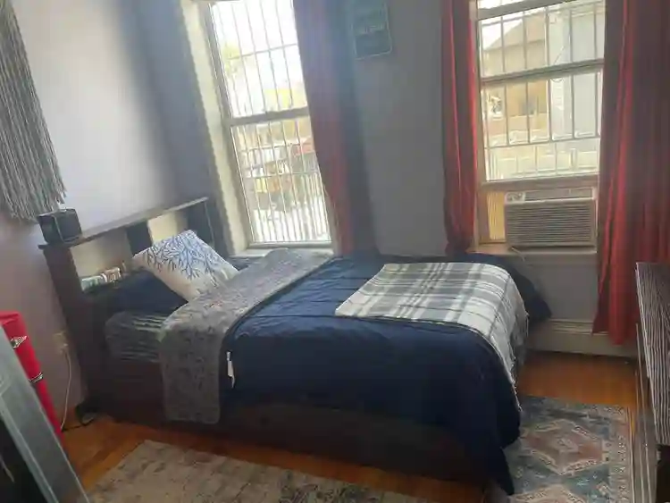 Furnished Room for Rent – Female