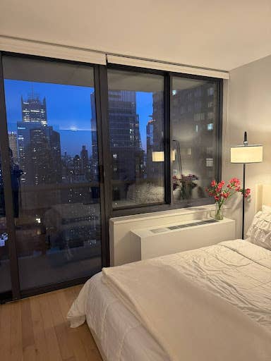 Beautiful Midtown Views for You