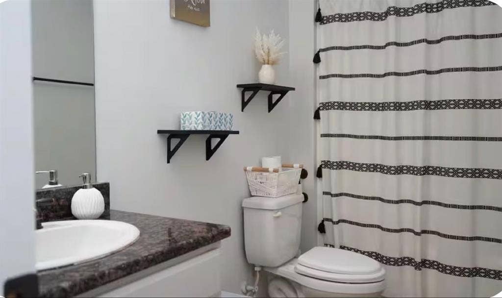 Furnished room for rent