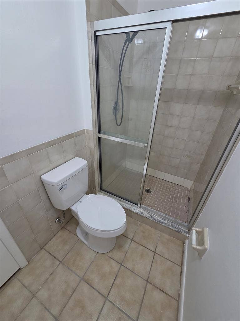 Renting my master bedroom!